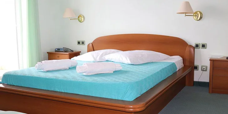 Pobyt v hotelu kousek od Makarské riviéry pro pár i rodinu: snídaně i bazén