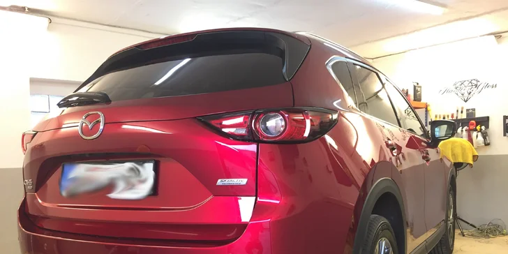 Péče o auto: čištění interiéru, exteriéru nebo renovace laku