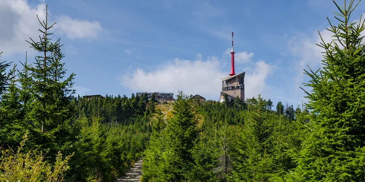 Pobyt v indiánském teepee v Beskydech: možnost grilování, příroda, výlety i projížďka na koni