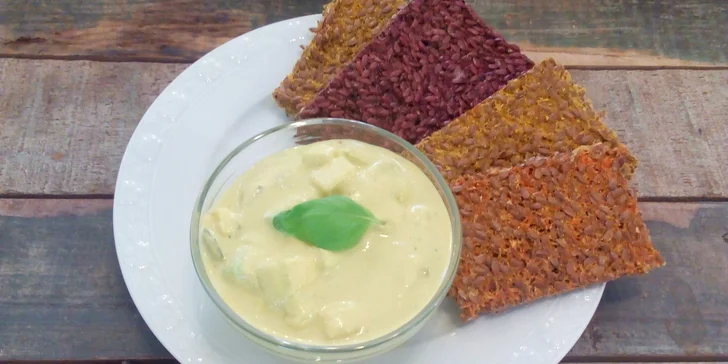 Zdravá snídaně pro 1 i 2 os.: smoothie bowl, raw lívanečky, müsli i pomazánka