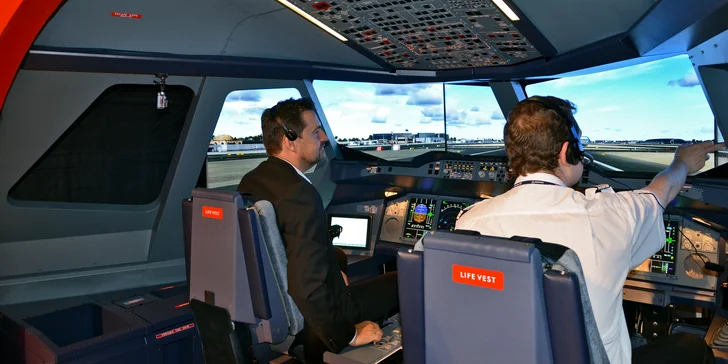 Staňte se pilotem Airbusu A380: simulátor největšího dopravního letadla