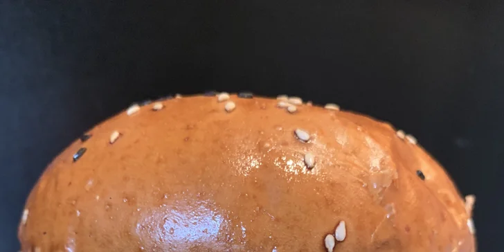 Poctivý burger v zahradní restauraci ve Štruncových sadech: 3 druhy