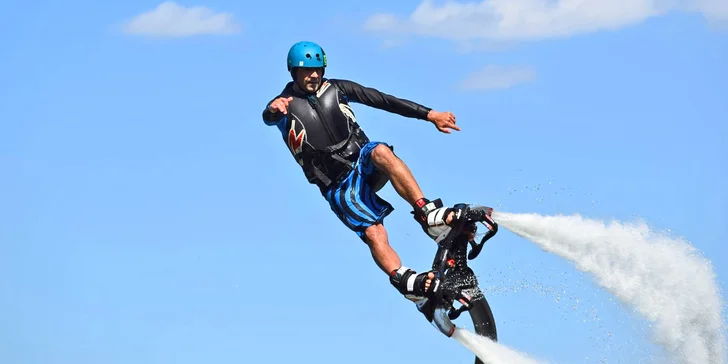 Flyboard: let nad hladinou v Praze, Brně, Olomouci, Plzni i na Mácháči