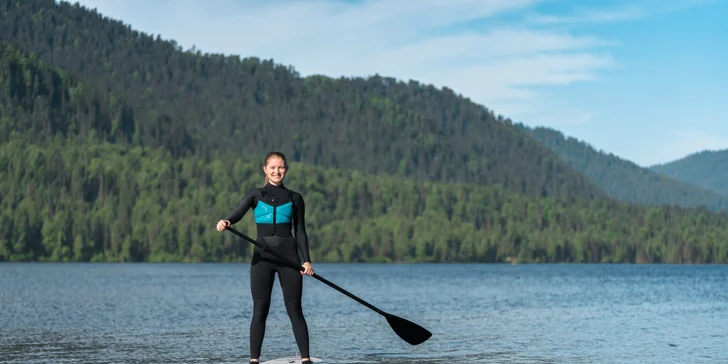 1 či 2 hodiny na kánoi nebo paddleboardu na olomouckém koupališti