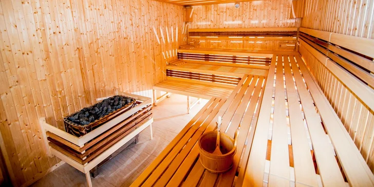 Dovolená v přírodě Jizerek pro dva i rodinu: polopenze, wellness i bazén