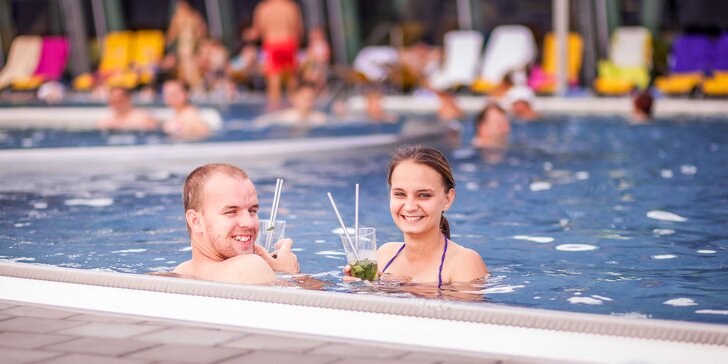 Letní osvěžení v Aqualandu Moravia na celý den: bazény i venkovní tobogany
