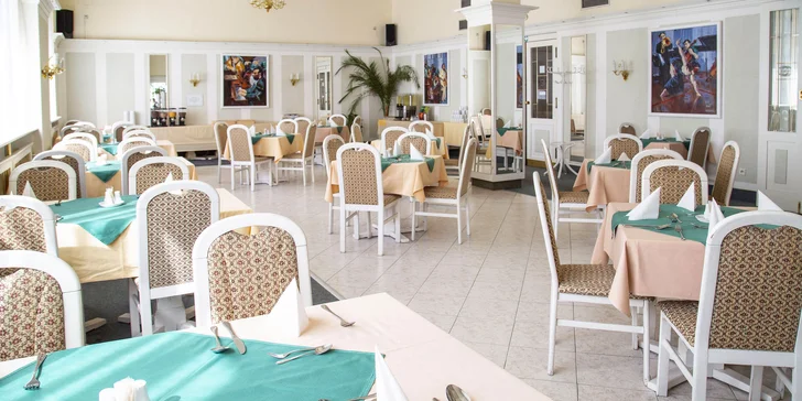Hodovat budete v restauraci, která v Klatovech stojí již od roku 1929.