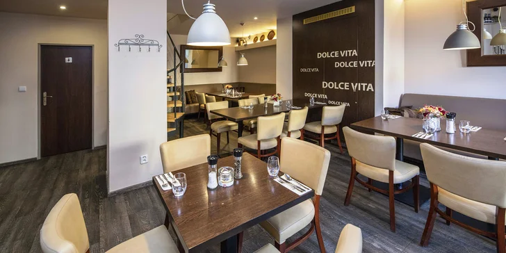 4chodové menu plné dobrot pro dva: dýňová polévka, kuřecí supreme i čokoládový fondant