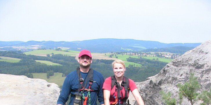 Bezpečný adrenalin při horolezení v Českosaském Švýcarsku