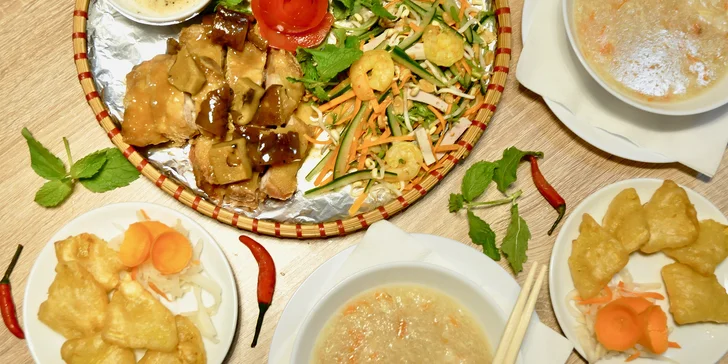Otevřený voucher na sushi, asijské jídlo, obědový bufet i nápoje v hodnotě 500 až 2000 Kč