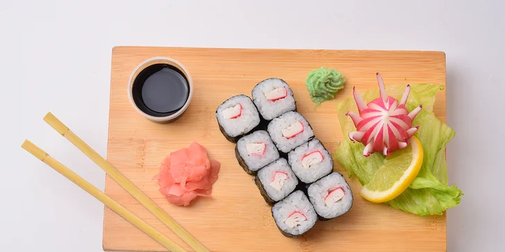Asijské dobroty: polévka pho, grilované krevety, mušle i sépie nebo sushi sety