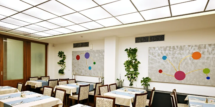 Romantika v centru Prahy: privátní wellness a tříchodové menu pro dva