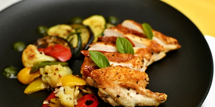 Romantika v centru Prahy: privátní wellness a tříchodové menu pro dva