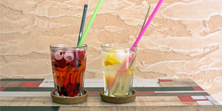 Pro milovníky koček a ledových dobrot: Velký pohár a domácí limonáda v kočičí kavárně