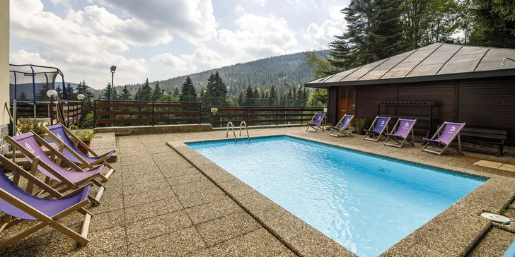 Těšit se na vás bude hotel Švýcarská bouda, kde se ubytujete klidně i s celou rodinou.