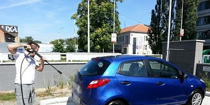Mobilní myčka aut - proč jezdit do myčky, když myčka přijede za Vámi.