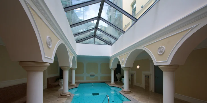 Luxusní pobyt v oceňovaném hotelu pod Trenčínským hradem: jídlo i wellness
