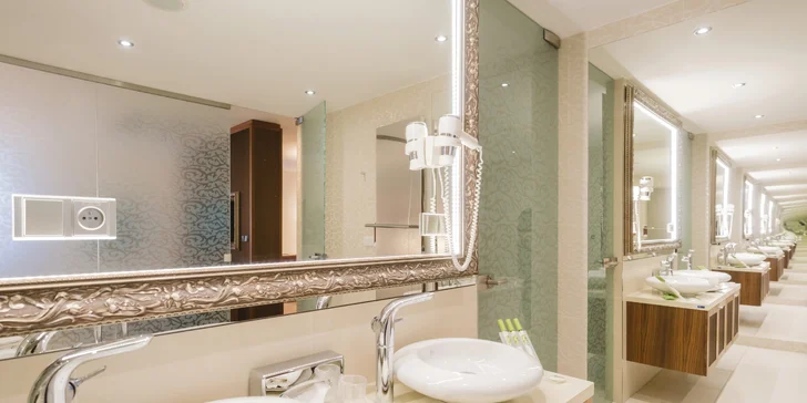 Luxusní pobyt v oceňovaném hotelu pod Trenčínským hradem: jídlo i wellness