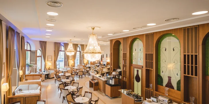 Luxusní pobyt v oceňovaném hotelu pod Trenčínským hradem: jídlo i wellness