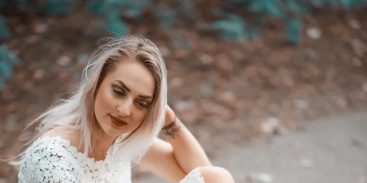 Profesionální portrétní focení v ateliéru nebo exteriéru až pro 2 osoby