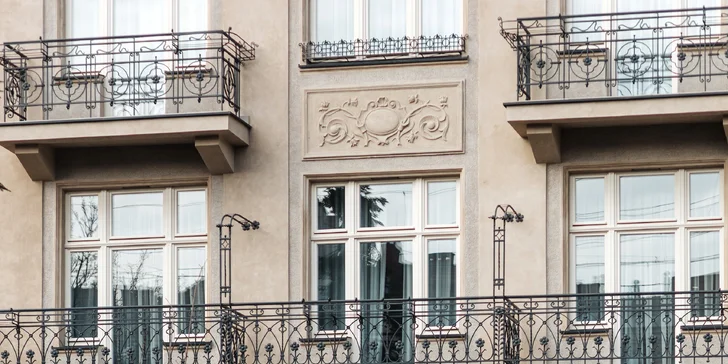 Hotel samotný sa ukrýva v tichej bočnej uličke, nemusíte sa tak obávať hluku.