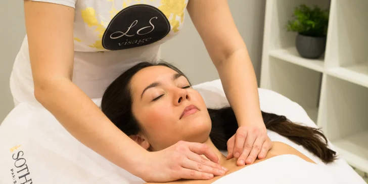 Komplexní ovocné ošetření vč. relaxační masáže hlavy, těla i chodidel