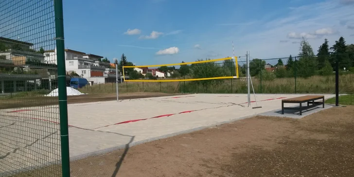 1 hod. plážového volejbalu na profi hřišti ve sportovním centru