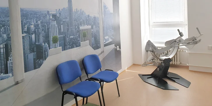 Cvičení i zábava: 25 min. na "létacím" stroji Icaros s virtuální realitou