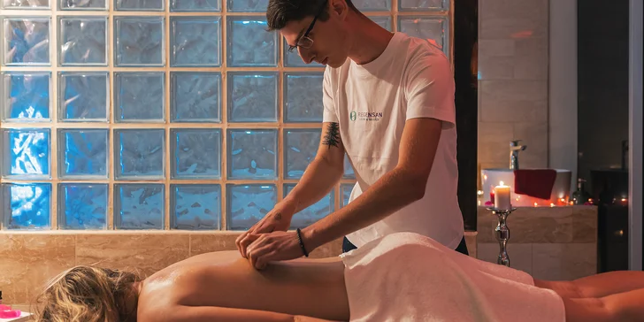 U parafínového zábalu je zase součástí spa masáž. 