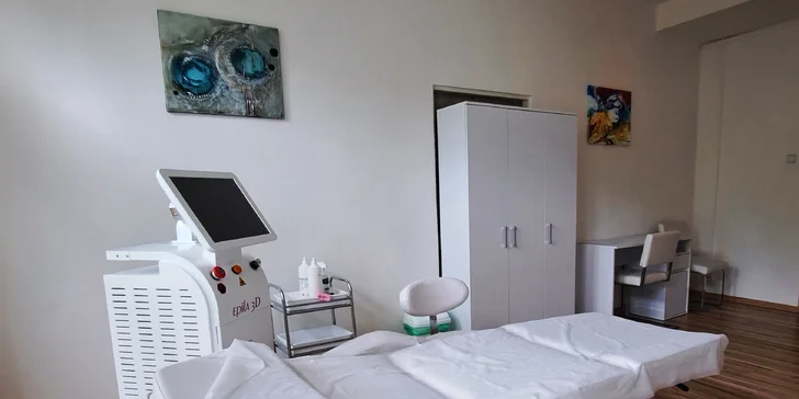 Ať už chcete odstranit chloupky na nohách, pažích, podpaží, v oblasti bikin nebo jinde, laserová epilace vám zajistí hladkou a jemnou pokožku na dlouhou dobu.