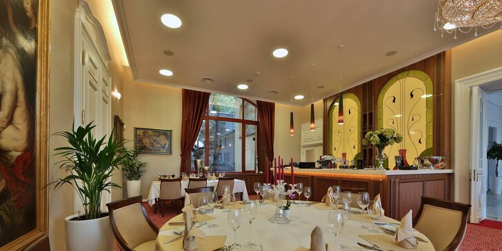 Luxusní pobyt v oceňovaném hotelu pod Trenčínským hradem: jídlo i wellness