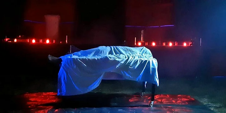 Vstupenka na hororovou show plnou vzrušení, zábavy, strachu i překvapení