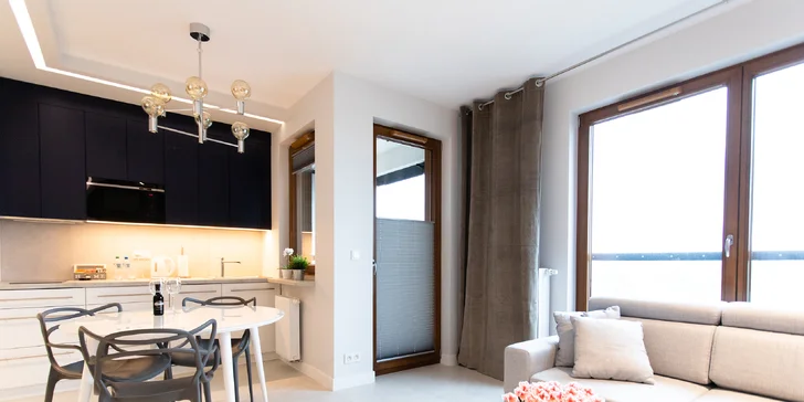 Návštěva hlavního města Polska: pobyt v moderním apartmánu pro 2–4 os.