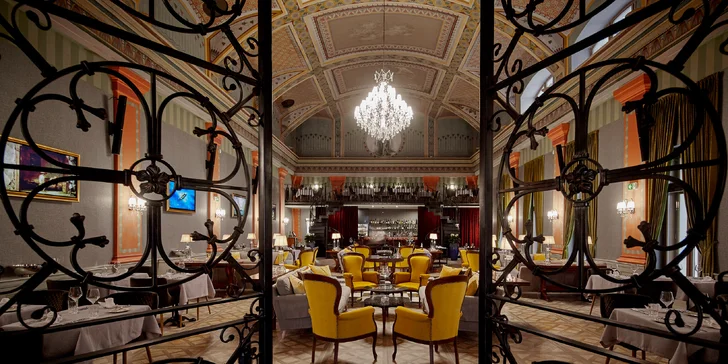 Do restaurace zajděte i na večeři, máte 40 € slevu.