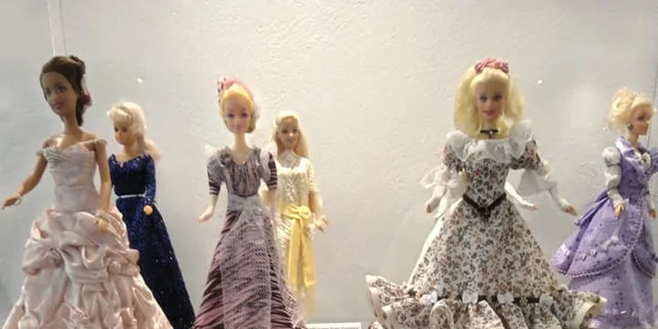 1+1 vstupenka zdarma na výstavu Barbie - výjimečné dámy minulých staletí
