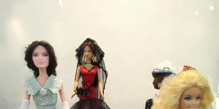 1+1 vstupenka zdarma na výstavu Barbie - výjimečné dámy minulých staletí
