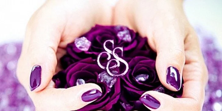 Luxusní manikúra O.P.I.  A CND Shellac