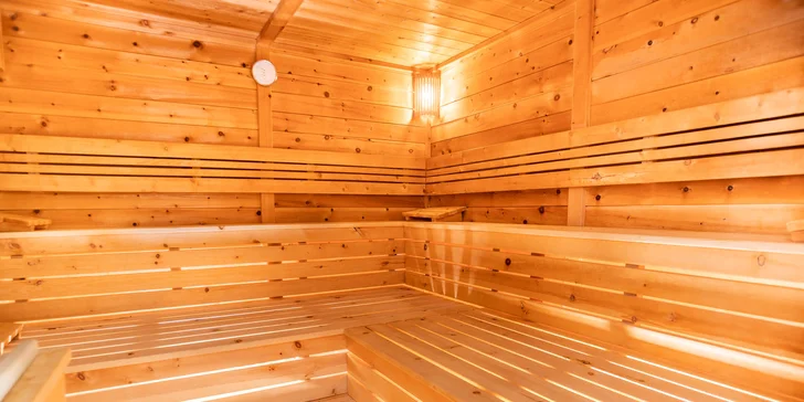 Je tu finská sauna, bio sauna a relaxační místnost. 