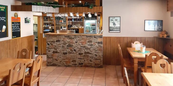 Vyzrálý hovězí steak pro 1 či 2 a příloha i omáčka na výběr ze 3 druhů