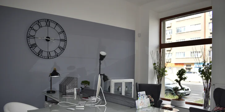 Výběr z masáží na 60-90 minut v salonu Life Sense: relaxační, baňková i lávovými kameny