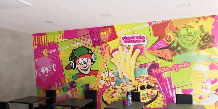 Chacharova pizza se smetanovým nebo rajčatovým základem dle výběru
