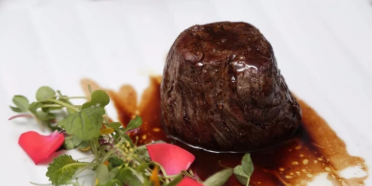 Ak ste si vybrali variant vrátane menu, tešiť sa môžete na výborné gurmánske špeciality.
