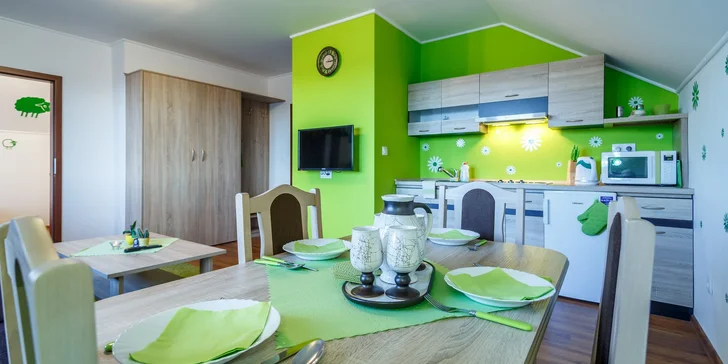 Jestli toužíte po naprostém soukromí, splní vaše nároky apartmány Orchidej, Tulipán a Levandule s vlastní kuchyňkou.