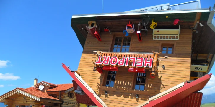 Navšívit můžete i známý aquapark Tatralandii a hned vedle unikátní dům na střeše.