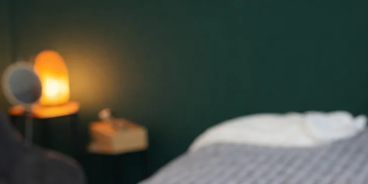 Nebude chybět ani relaxační masáž obličeje, krku a dekoltu.