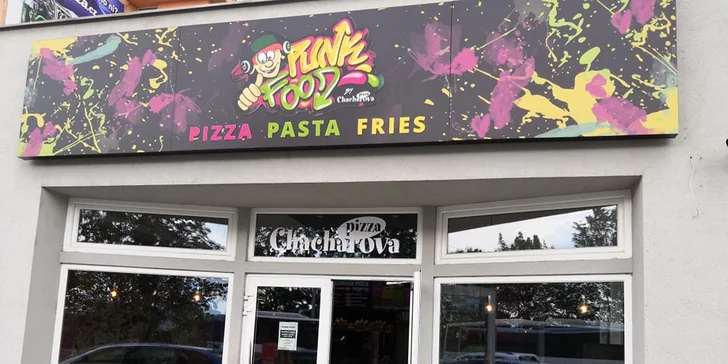 Stay fresh: salát či tortilla dle výběru s halloumi, avokádem i masem
