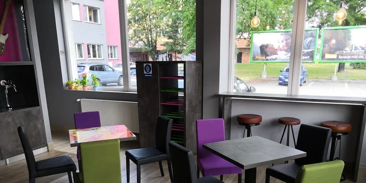 Stay fresh: salát či tortilla dle výběru s halloumi, avokádem i masem