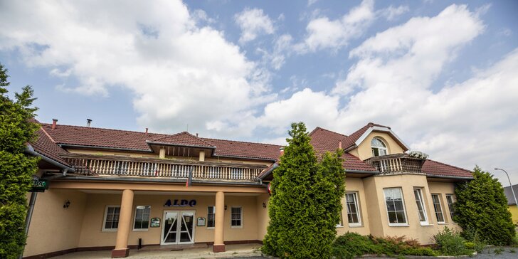 Pobyt blízko Olomouce: hotel s polopenzí, vířivkou i zábavou