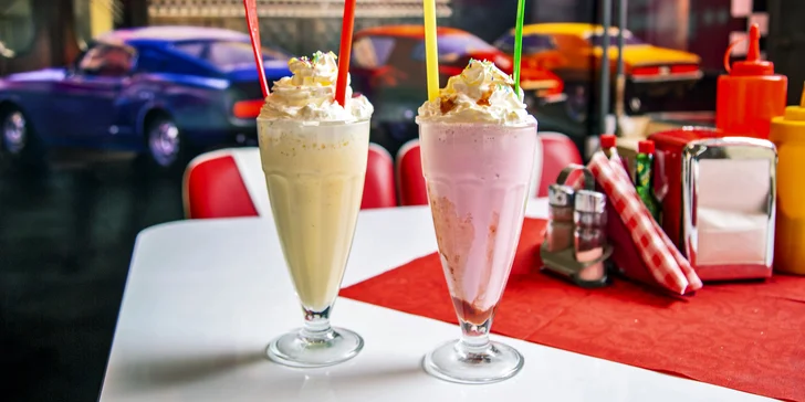 Zmrzlinové milkshaky dle výběru: jahoda, karamel, banán, oreo i bounty