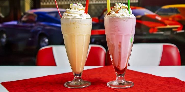 Zmrzlinové milkshaky dle výběru: jahoda, karamel, banán, oreo i bounty